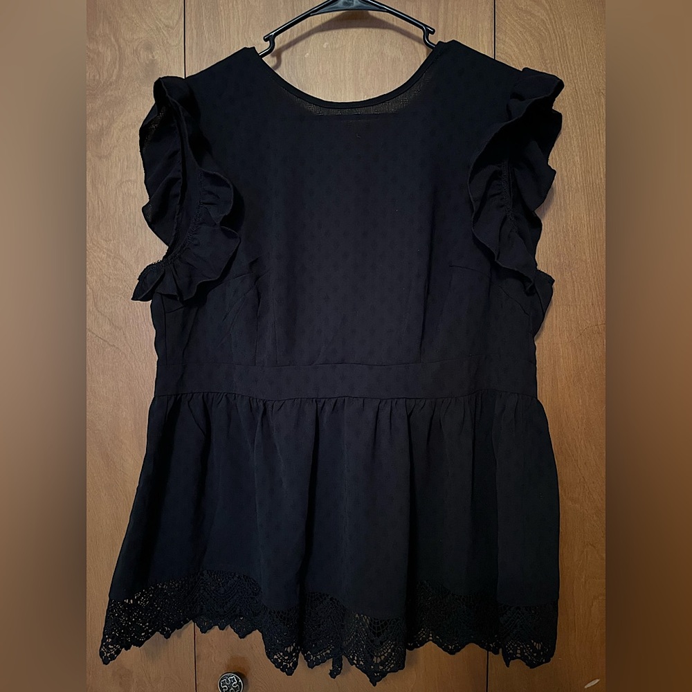 SHEIN CURVY 0XL black tie-back top